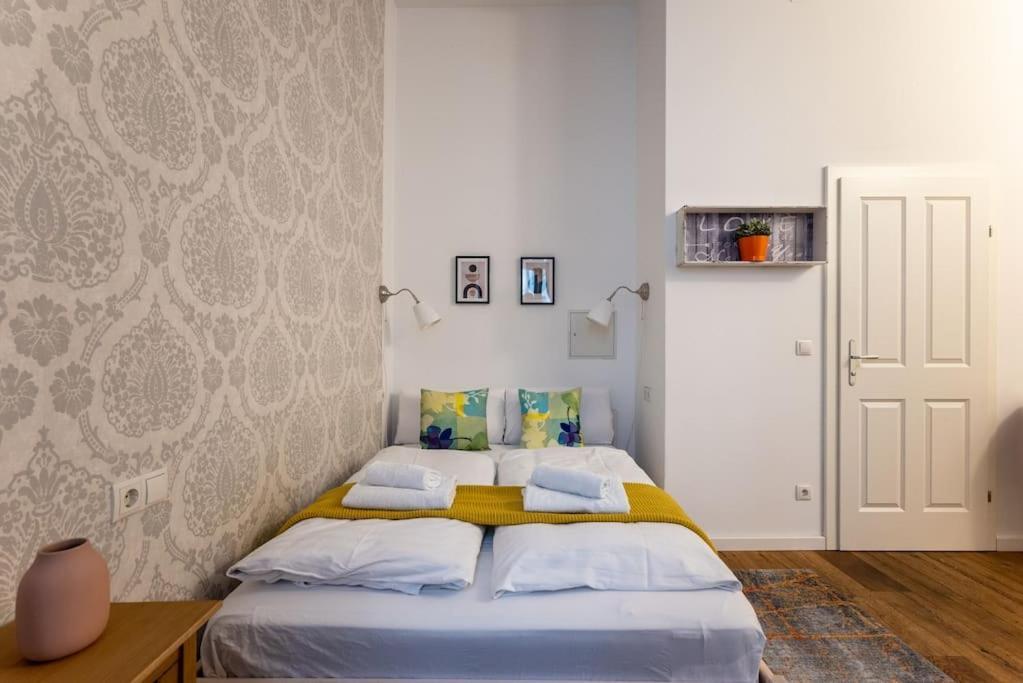 Compact Near Center By Hm Appartement *
